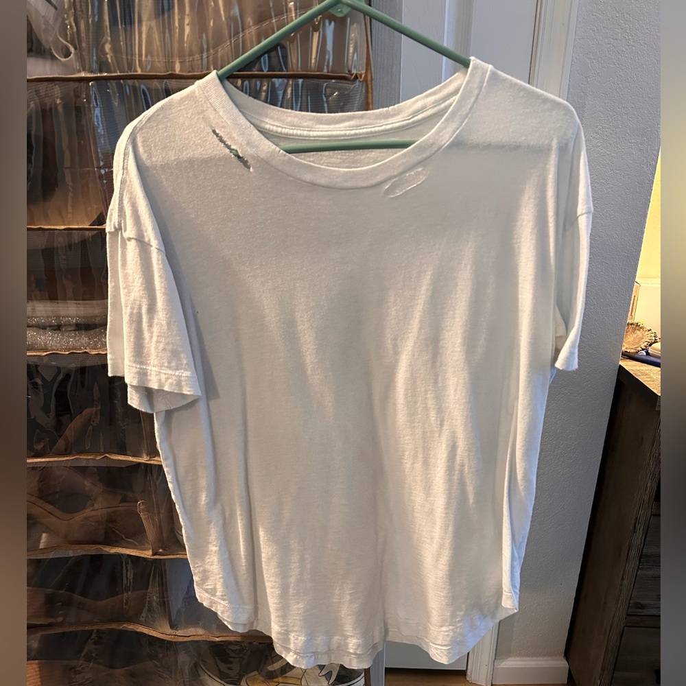 Aerie tee